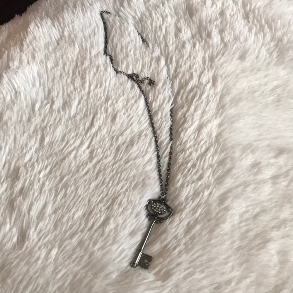 Long statement necklace